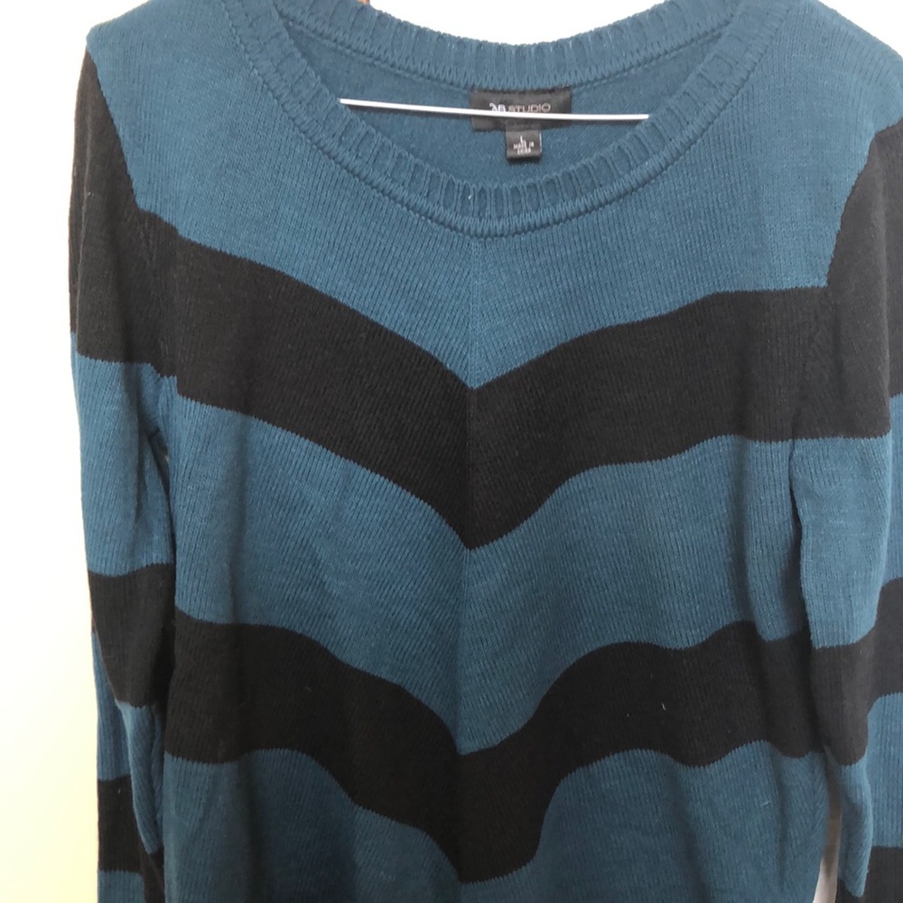 Ladies sweater